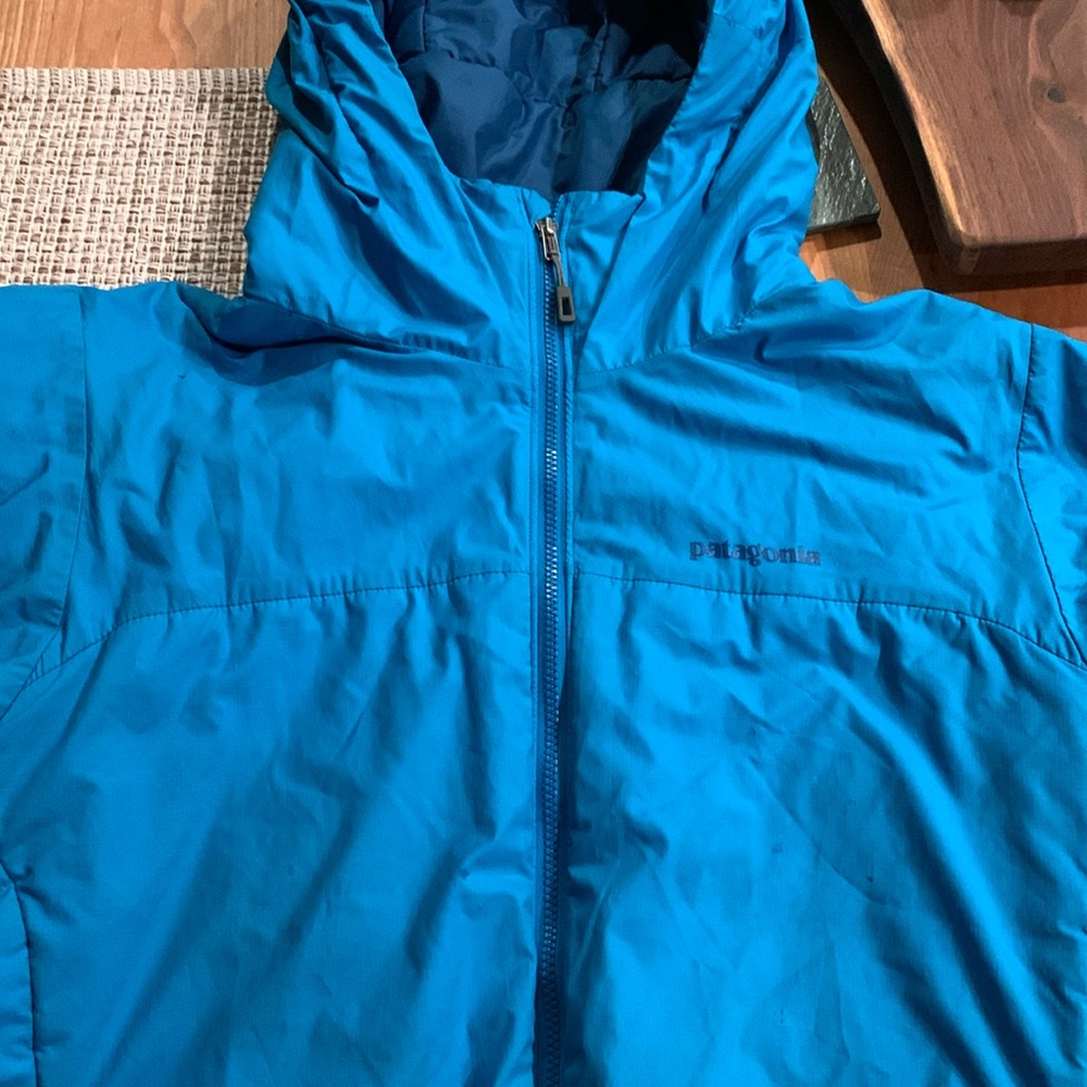 Patagonia blue puffy jacket